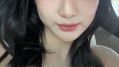 Ningning, who kisses her fans after every livestream, really feels so down-to-earth!