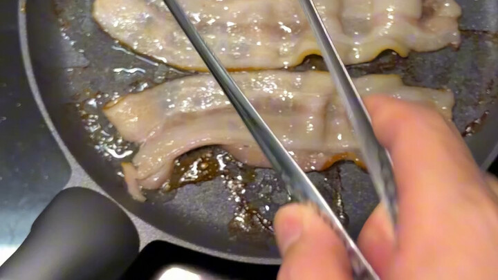 Thứ Bảy cũng phải dậy sớm lúc 8 giờ!