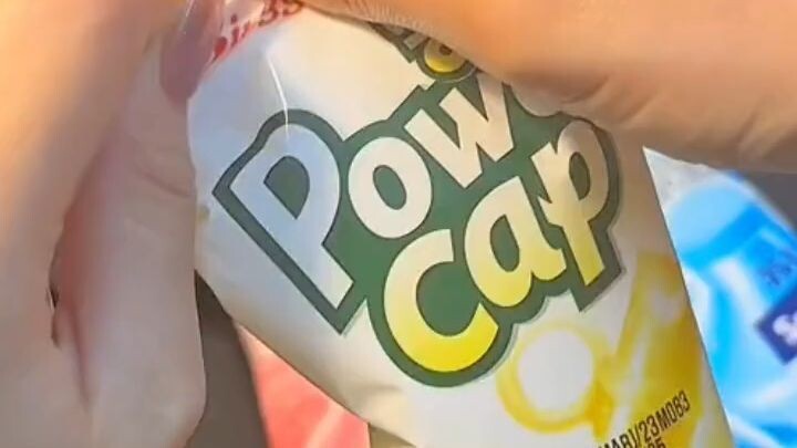 Ăn kem dí tui nè mí bàaa 😆🍦