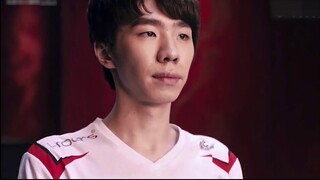 [พงศาวดารตัวละคร E-Sports] Jiang Chenglu ผู้ขี้อายเปล่งประกายสดใสในสายลมและดวงจันทร์ถือดาบบนท้องฟ้า