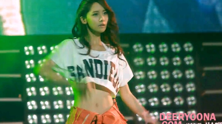 111023 少女时代 Yoona林允儿 在家族演唱会上的dance battle