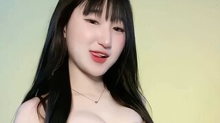 "Liat dia sekali aja… udah kepikiran terus 😅"