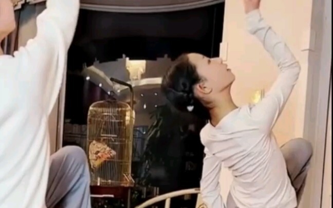Làm thế nào để nhảy rip dance nhanh chóng? Hãy học cùng cô giáo Ling'er!