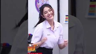 ตลกหกฉาก ตอนที่ 65 ตอน โดยนักเขียนการวันไหว้ครูจากครูเพ็ญศรี