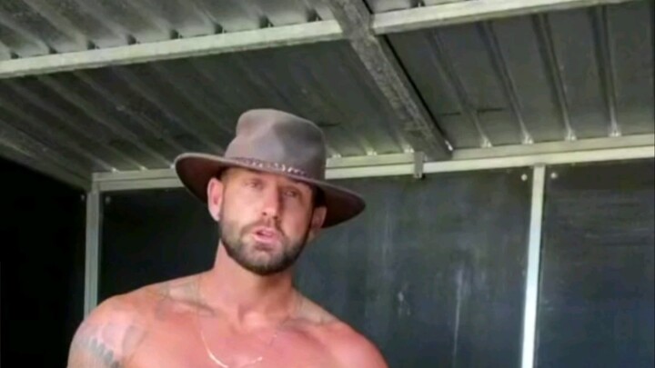 帅气牛仔在线扭臀3