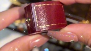 Thin skin, generous filling