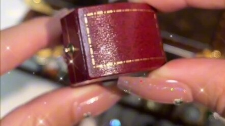 Vỏ mỏng nhân nhiều