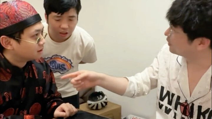 “มันติดกาว”