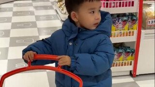 ดูเหมือนจะสงบ แต่จริงๆ แล้วตื่นตระหนกสุดๆ ~