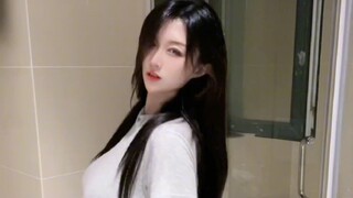 Orang-orang saat ini tidak dapat melihat bulan di masa lalu, tetapi bulan ini pernah menyinari orang
