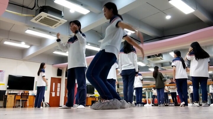 【MIK】Catatan harian klub dansa yang menarik