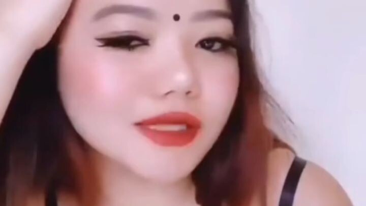 ঝুমুর ঝুমুর নাচ