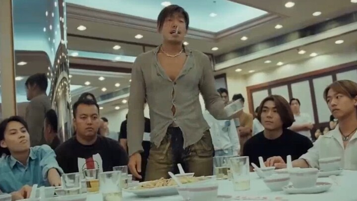 Chết tiệt, quạ đến rồi!