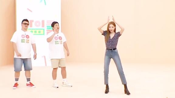 Sunmi joked that she was a slow learner of dance and couldn't hold on for 5 seconds while dancing Re