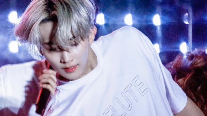 [尹净汉] Recap of the 2019 school anniversary performance: “Don’t Wanna Cry” – at 1:30, the chest-thump