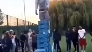 戛然而止的弱智视频