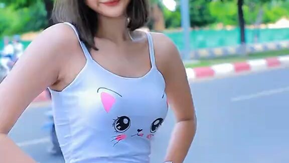 ပလုပ်တုတ်ရေခဲသုပ်