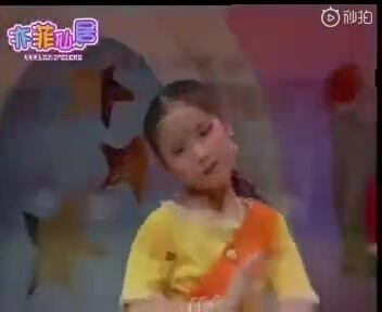 Liu Yifei menari saat dia masih kecil