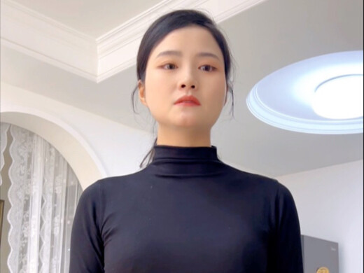 Cô ấy làm thế này thì ngay cả cãi nhau cũng không nổi.