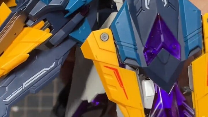 In just one minute, I was stabbed several times, but it's really handsome. Don't be put off by the p