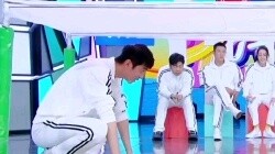 ท่านั่งยองๆและวิ่งของ Xu Kai นั้นสง่างามและหล่อ แต่เขาก็ไม่ได้ไร้เดียงสาเลย! เขาจะถูกเรียกว่าฮันฮันไ