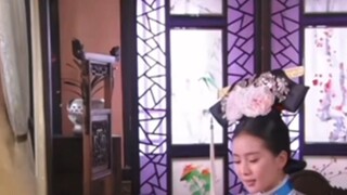 Ruoxi looked at the snuff bottle given by the Fourth Master and lamented that things have changed.