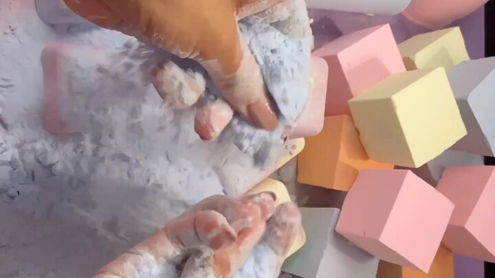 Tolong tunggu, tolong tunggu