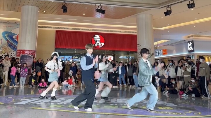 Is [Hot&Cold] really not a live performance? ! ! With all members online, the atmosphere was super s