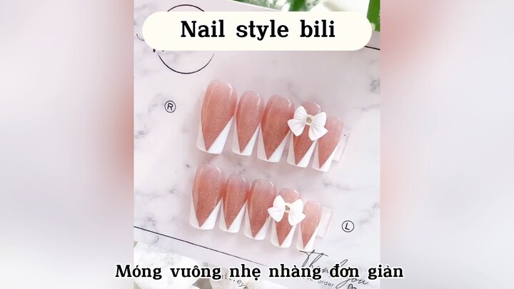 Móng vuông nhẹ nhàng đơn giản