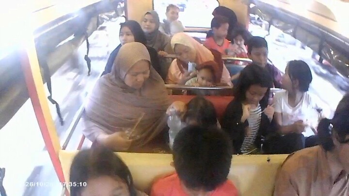 jjs hujan-hujanan 😁🔥🚂