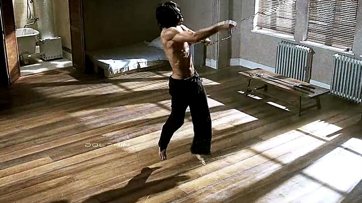 Làm thế nào để trở thành sát thủ ninja mạnh nhất? Người mạnh mẽ được rèn luyện từ nhỏ!