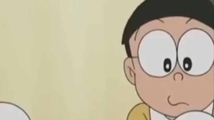 nobita bingung apa yang sedang dia lihat