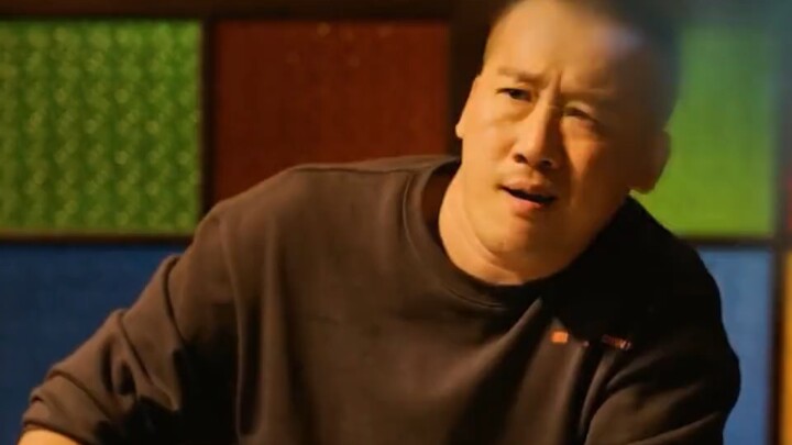 Why Is the Chef Not Letting Customers Touch the Knife? Who’s in the Wrong Here?