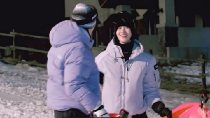 ชอบความอ้อนแบบเป็นธรรมชาติของยุนบินมาก ทำเอาใจละลายไปหมดเลย～