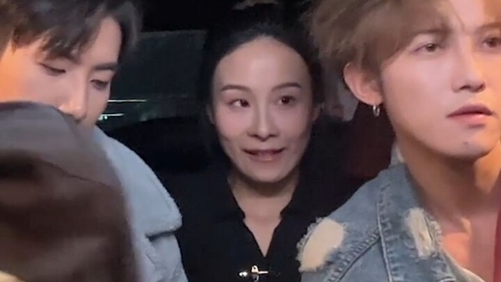 I'm perfectly fine with this kind of betrayal from my bestie.