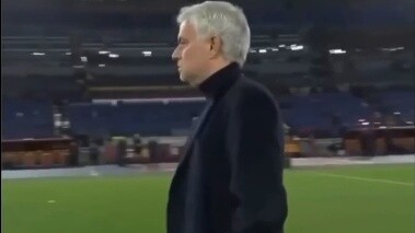 "ตั้งตารอปี 2049 แล้วล่ะ"