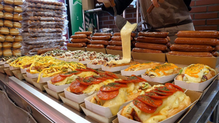Pizza xúc xích kiểu Mỹ, xúc xích phô mai - Món ăn đường phố Hàn Quốc