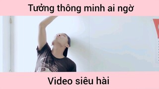 Tưởng thông minh ai ngờ