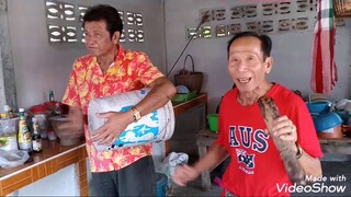 พ่อใหญ่หมอแคนลำรอแกงผักขี้เหล็ก