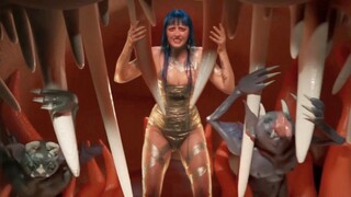 Such a weird MV