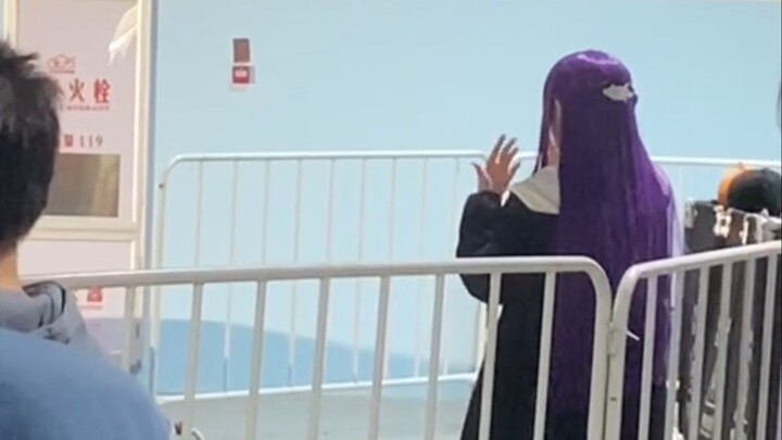 Lần đầu đi hội chợ anime đã gặp ngay một bé Phì Luân dễ thương quá!