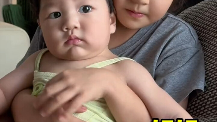 Xiaosui tries to awaken the sisterly love within Xiaomai…