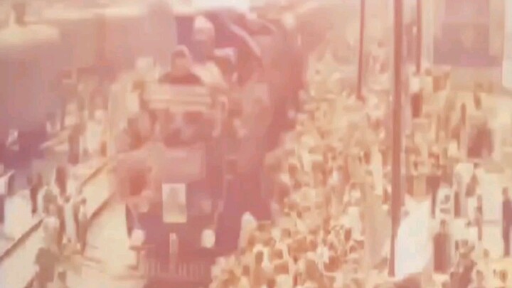 Soviet soldiers returning from the war in Germany 1945/1945 年从德国战场归来的苏联士兵