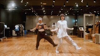 【Lisa】Ruang Latihan Rambut Pendek! LILI‘s Film #4 Versi Latihan Tari 《City Girls》