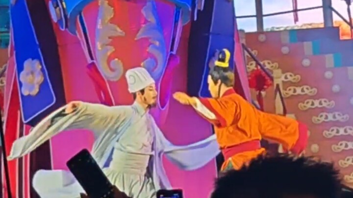 Điệu nhảy đôi tình nghĩa keo sơn giữa quân thần nổi tiếng vùng Thục