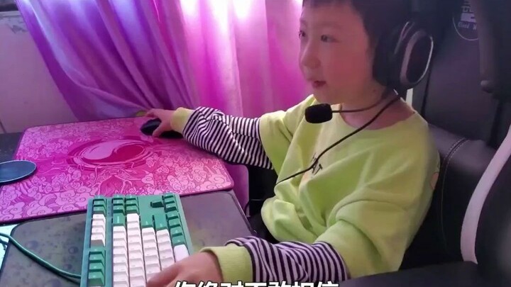 ความหวังของวงการ CS:GO จีน! เด็กหนุ่มอัจฉริยะ “เสี่ยวเฉิน” พลิกโฉมในเวลาเพียงสองเดือนจนก้าวสู่ศึกพีค