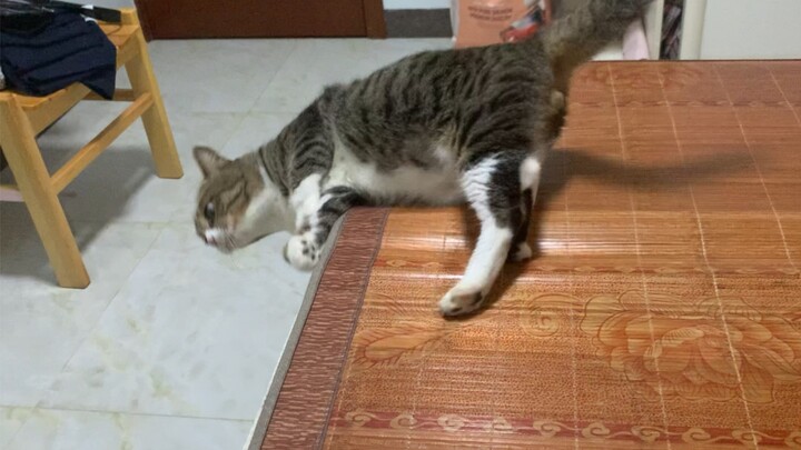 Nó chảy xuống rồi