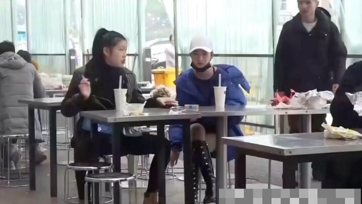 You can tell this is definitely not acting #ikun