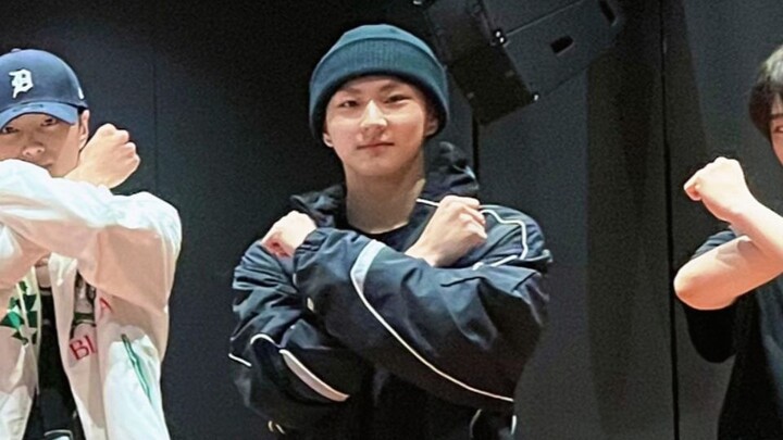 黑泡小元律动拉满 梁祯元ParadoXXX Invasion练习室直拍 ENHYPEN