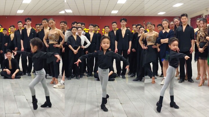 [Pangeran Kecil] Tarian Latin Cha Cha dari seekor anak manusia tingkat penuh dibawa ke Sekolah Parkw